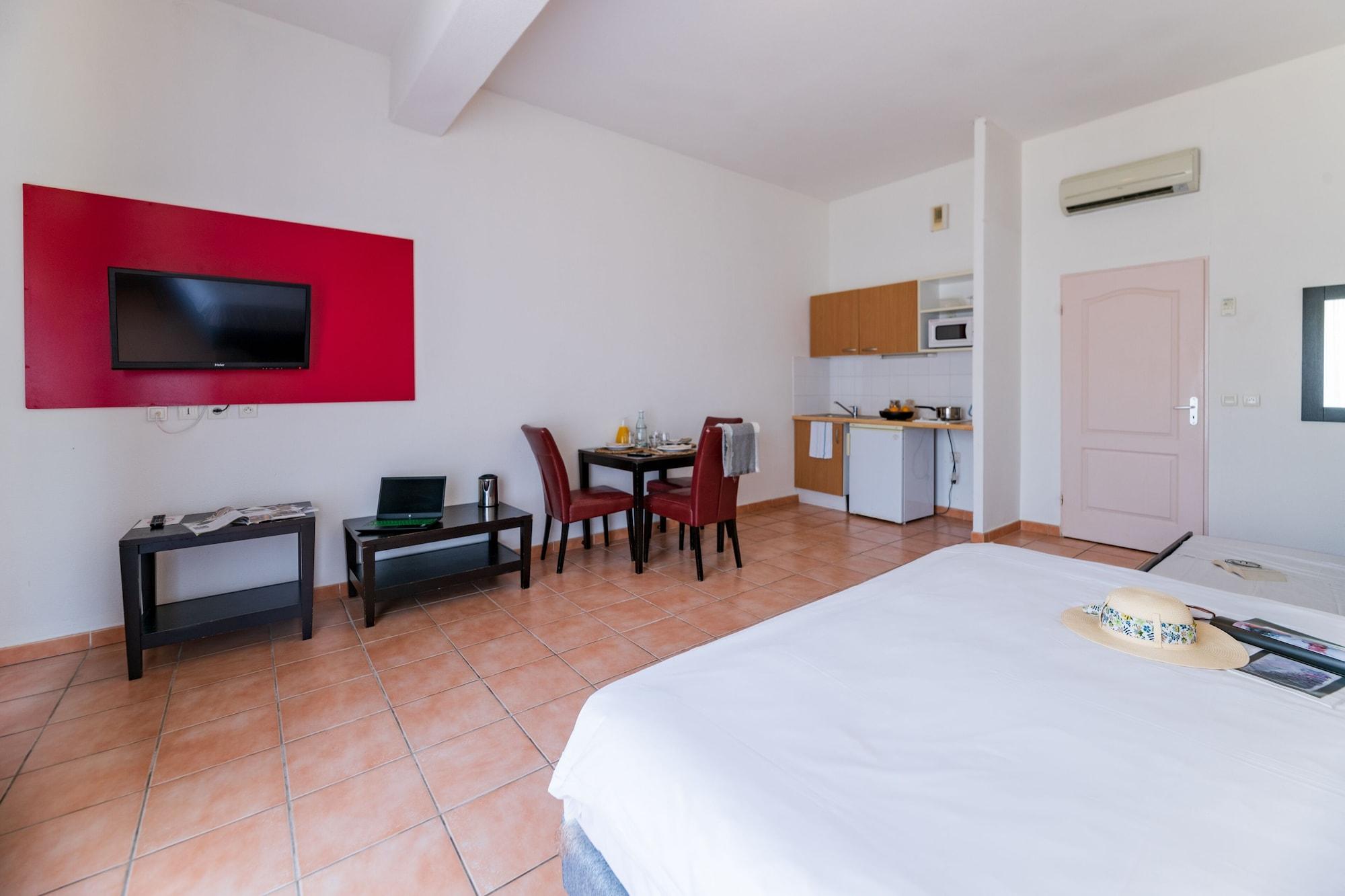 Hotel Cerise Carcassonne Sud Esterno foto