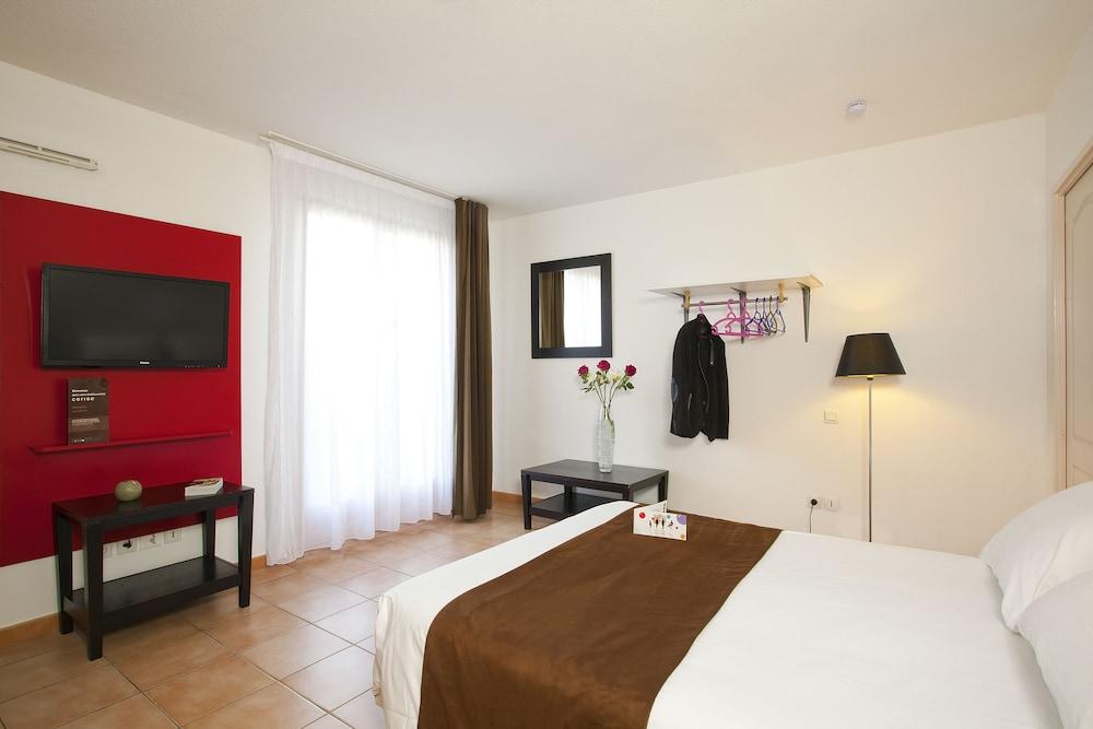 Hotel Cerise Carcassonne Sud Esterno foto